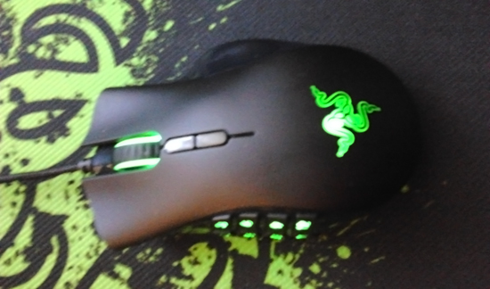 Razer Naga 2012 top down