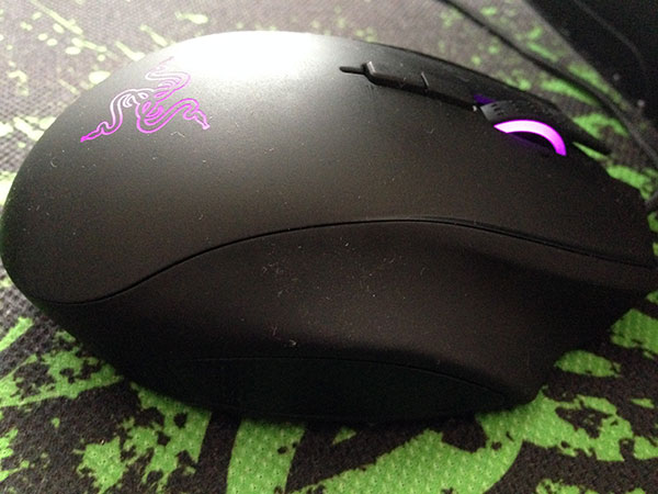 razer-naga-hex-v2-lateral